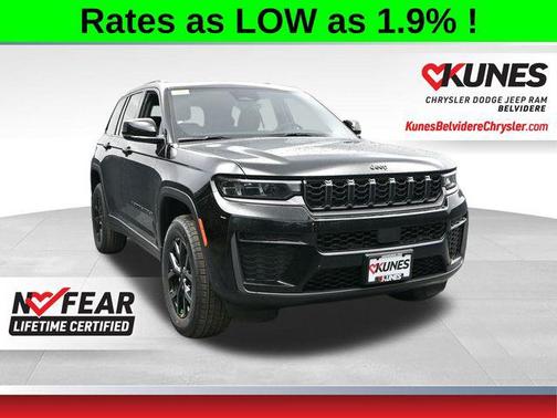 Diamond Black Crystal Pearlcoat 2026 Jeep Grand Cherokee Altitude