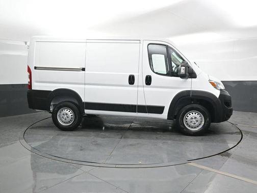 Bright White Clearcoat 2026 RAM ProMaster 1500 Low Roof