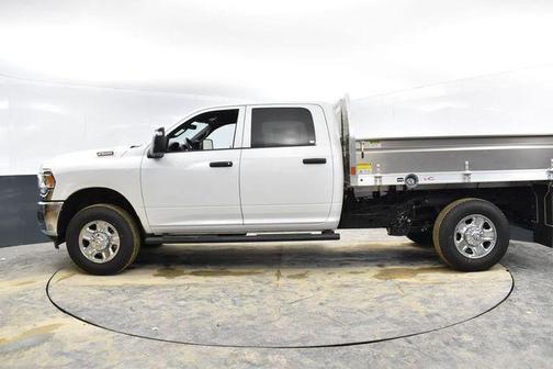 2024 RAM 2500 Tradesman Crew Cab 4x4 8' Box