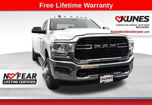 2019 RAM 3500 Big Horn Crew Cab 4x4 8' Box