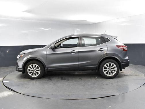 2022 Nissan Rogue Sport SV