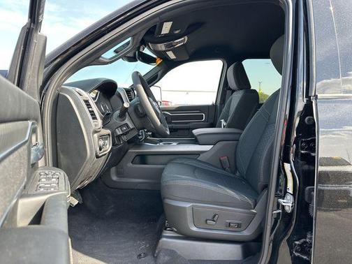 2025 RAM 2500 Big Horn Crew Cab 4x4 6'4' Box