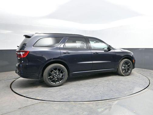 Night Moves 2026 Dodge Durango GT Premium HEMI V8