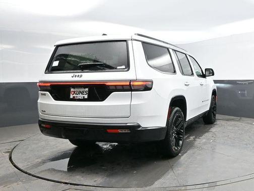 2026 Jeep Grand Wagoneer Limited Reserve 4x4