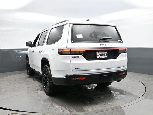 2026 Jeep Grand Wagoneer Limited Reserve 4x4