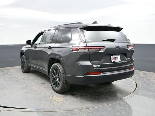 Baltic Gray Metallic Clearcoat 2026 Jeep Grand Cherokee L Altitude