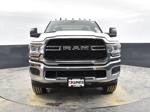 2024 RAM 2500 Tradesman Regular Cab 4x4 8' Box