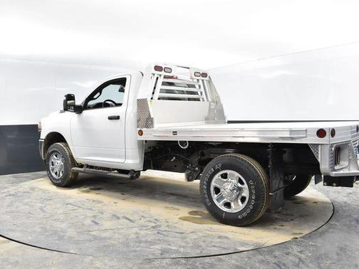 2024 RAM 2500 Tradesman Regular Cab 4x4 8' Box