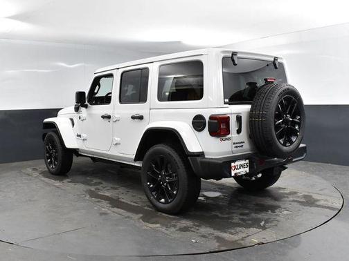 2025 Jeep Wrangler 4xe Sahara