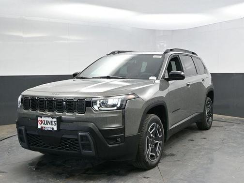 Sting-Gray Clearcoat 2026 Jeep Cherokee Laredo 4x4