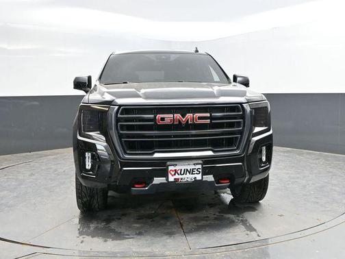 Onyx Black 2024 GMC Yukon 4WD AT4