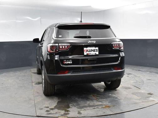 2025 Jeep Compass Sport