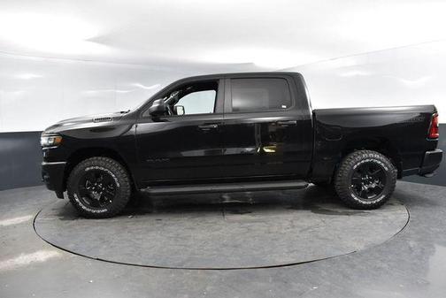 2025 RAM 1500 Warlock Crew Cab 4x4 5'7' Box