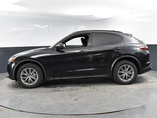 2022 Alfa Romeo Stelvio Sprint