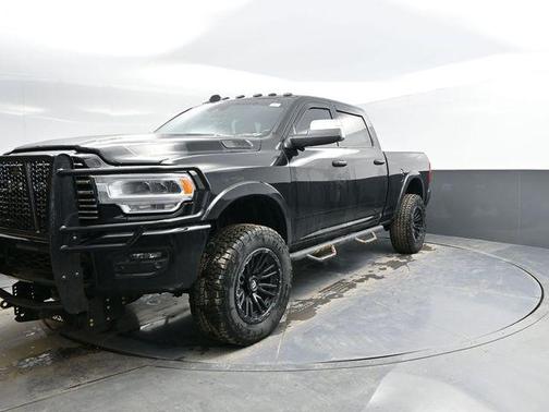 2019 RAM 2500 Laramie Crew Cab 4x4 6'4' Box