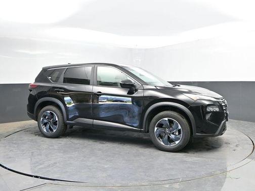 Super Black 2025 Nissan Rogue SV