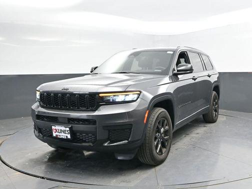 Baltic Gray Metallic Clearcoat 2024 Jeep Grand Cherokee L Altitude