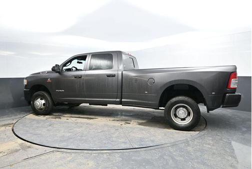 2022 RAM 3500 Tradesman Crew Cab 4x4 8' Box