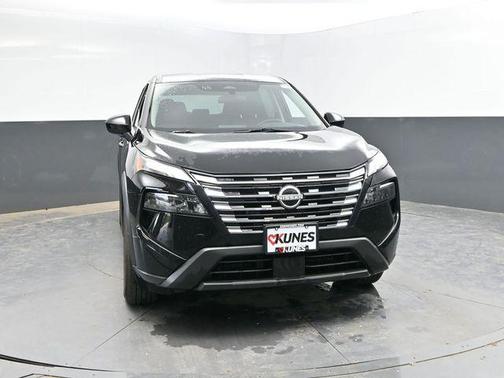 Super Black 2025 Nissan Rogue SV