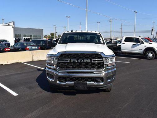 2024 RAM 2500 Tradesman Regular Cab 4x4 8' Box