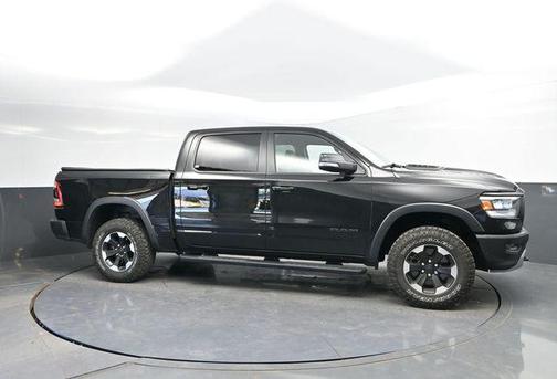 Diamond Black Crystal Pearlcoat 2022 RAM 1500 Rebel
