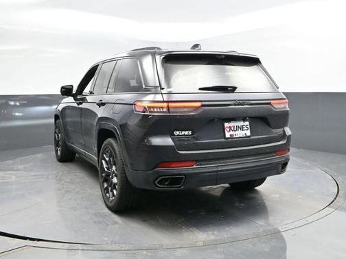 2024 Jeep Grand Cherokee Summit