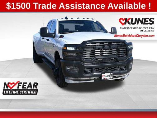 2025 RAM 3500 Tradesman Crew Cab 4x4 8' Box