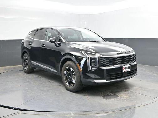 Ebony Black 2026 Kia Sportage LX