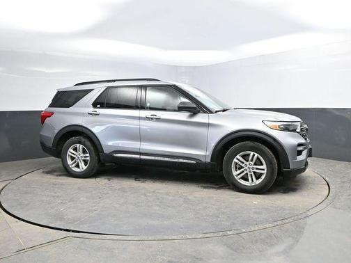 Silver Metallic 2024 Ford Explorer XLT