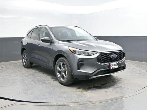 Carbonized Gray Metallic 2025 Ford Escape ST-Line