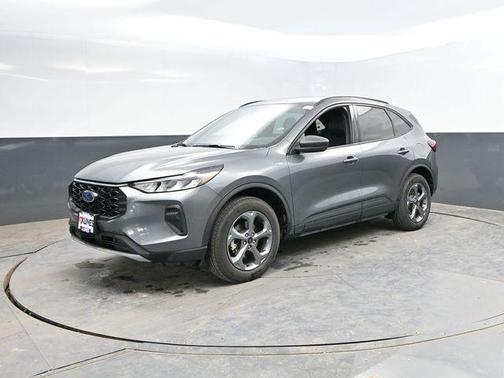 Carbonized Gray Metallic 2025 Ford Escape ST-Line