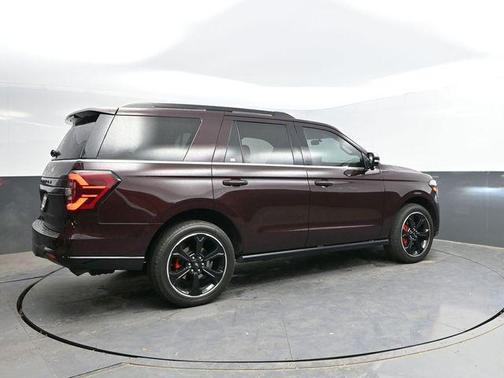 Jewel Red Metallic Tinted Clearcoat 2024 Ford Expedition Limited