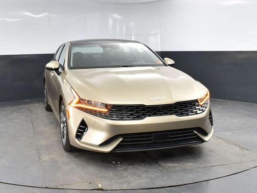 2022 Kia K5 EX