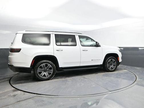Bright White Clearcoat 2024 Jeep Wagoneer Series II 4x4