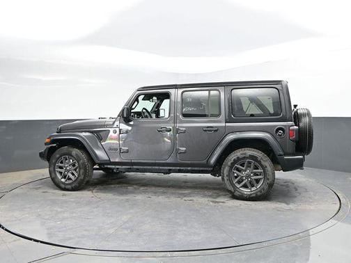 Granite Crystal Metallic Clearcoat 2025 Jeep Wrangler Sport S