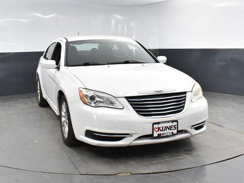 2013 Chrysler 200 LX