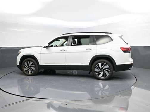 2024 Volkswagen Atlas 2.0T SE w/Technology 4MOTION