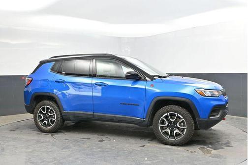 Hydro Blue Pearlcoat 2025 Jeep Compass Trailhawk