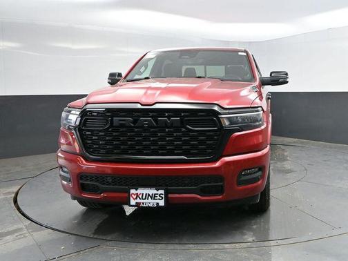 Molten Red Pearlcoat 2026 RAM 1500 Big Horn/Lone Star