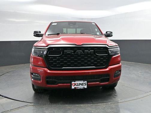 Molten Red Pearlcoat 2026 RAM 1500 Big Horn/Lone Star