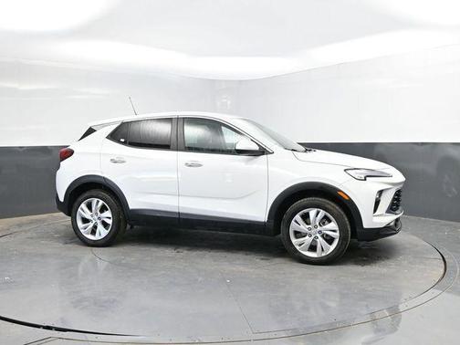 Summit White 2025 Buick Encore GX Preferred