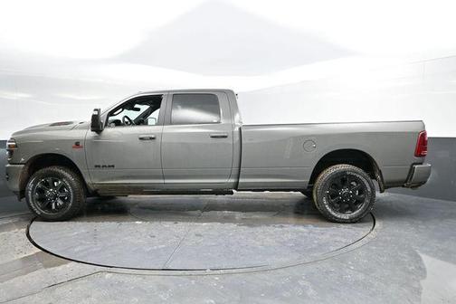 2026 RAM 3500 Laramie Crew Cab 4x4 8' Box