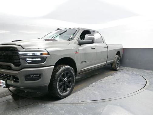 2026 RAM 3500 Laramie Crew Cab 4x4 8' Box