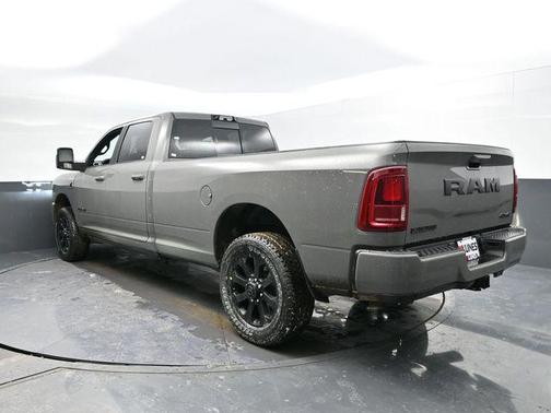 2026 RAM 3500 Laramie Crew Cab 4x4 8' Box