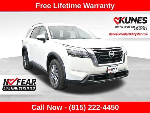 Glacier White 2025 Nissan Pathfinder SV 4WD