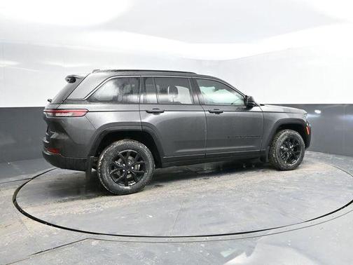 Pas 2026 Jeep Grand Cherokee Altitude