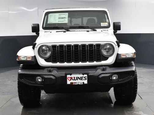 2025 Jeep Gladiator Nighthawk