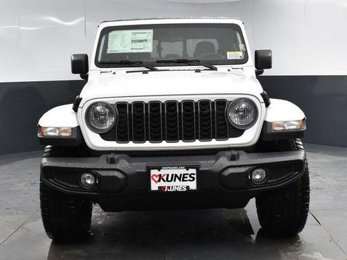 2025 Jeep Gladiator Nighthawk