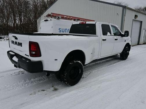 2026 RAM 3500 Tradesman Crew Cab 4x4 8' Box