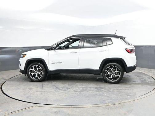 Bright White Clearcoat 2025 Jeep Compass Limited